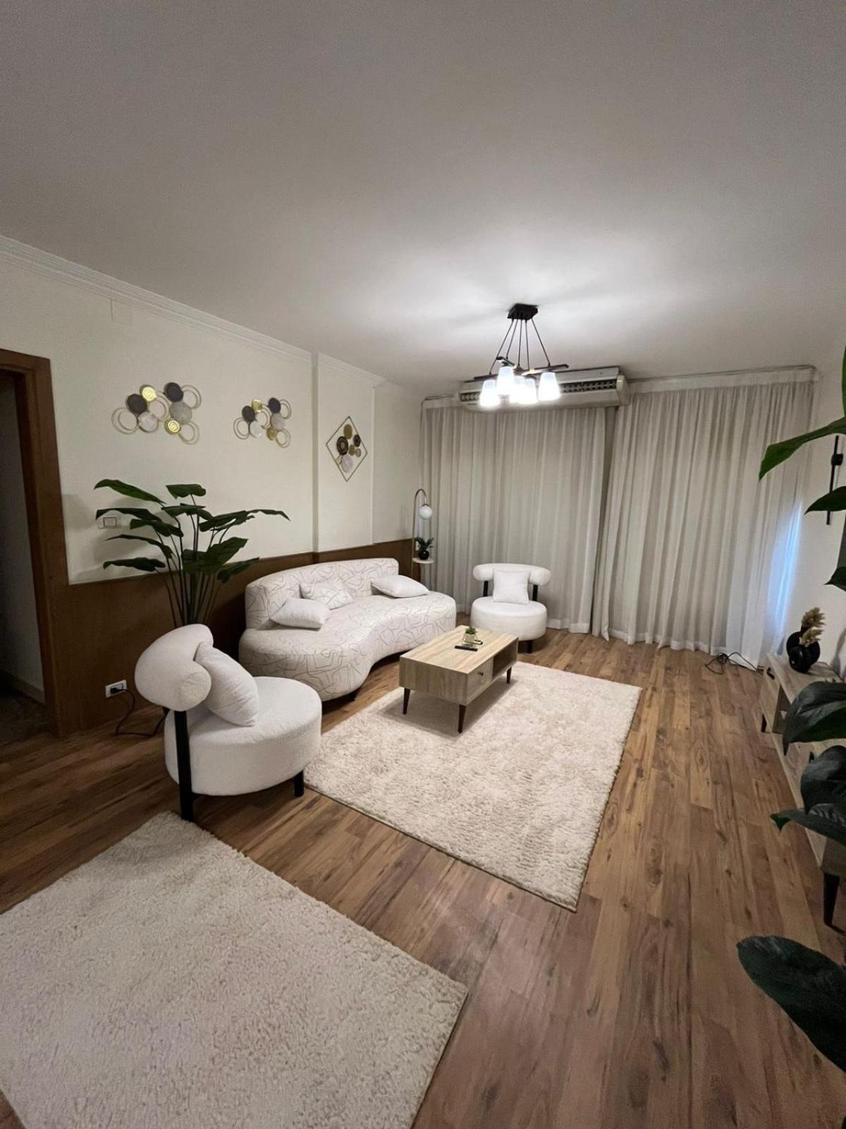 Heart Of Zamalek Apartment